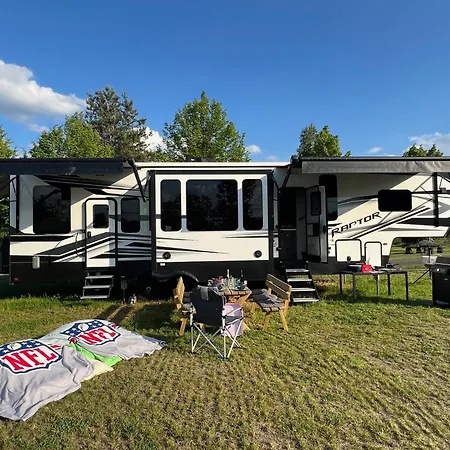 Camping Us Wohnauflieger Luxus Drebkau