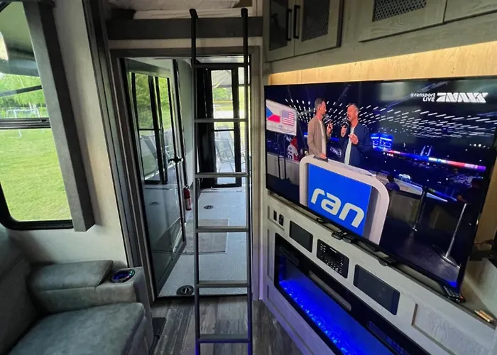 Camping Us Wohnauflieger Luxus