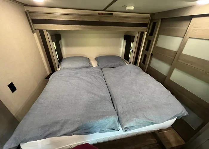 Us Wohnauflieger Luxus * Drebkau